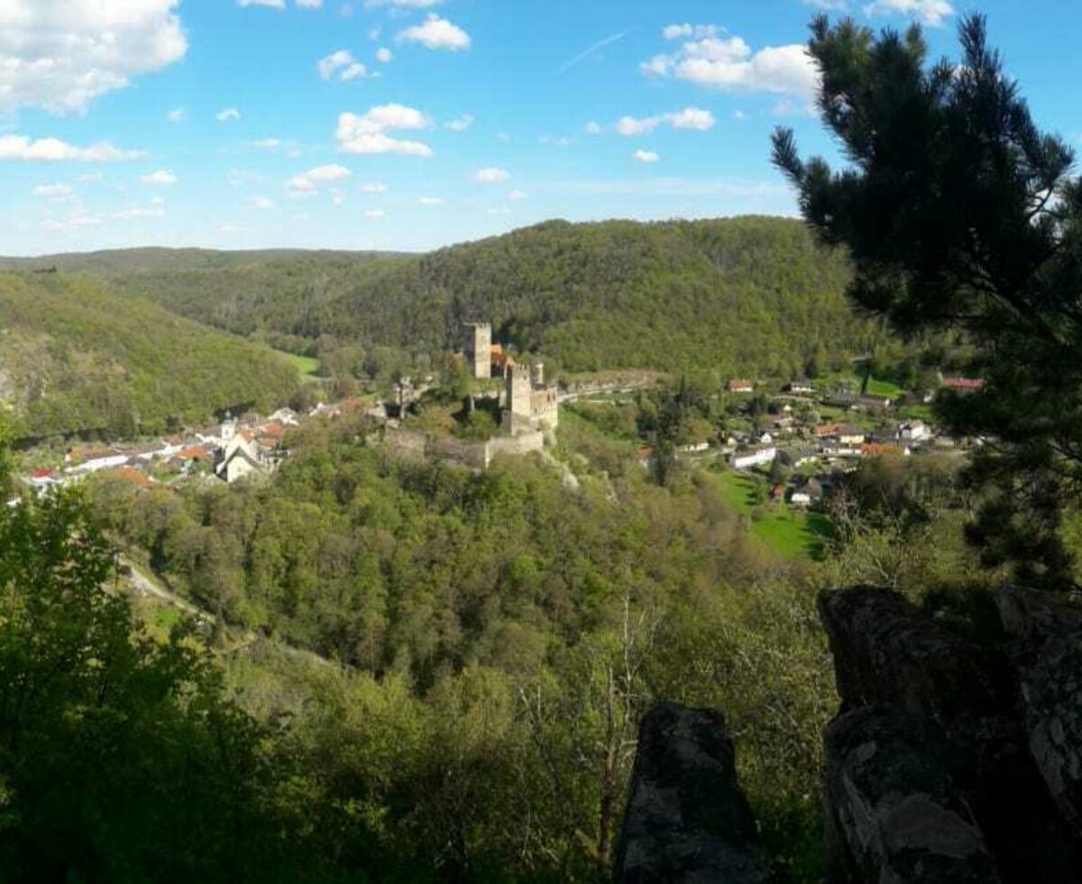 Burgblick Hardegg (© Doris und Jürgen Mokesch)