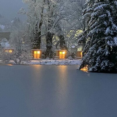 CHECKIN THE BOX - Schloss Neubruck - Winterabend