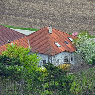 Ferienwohnung Fam. Stuhr - Blick vom "Staatzer Berg" auf unser Haus