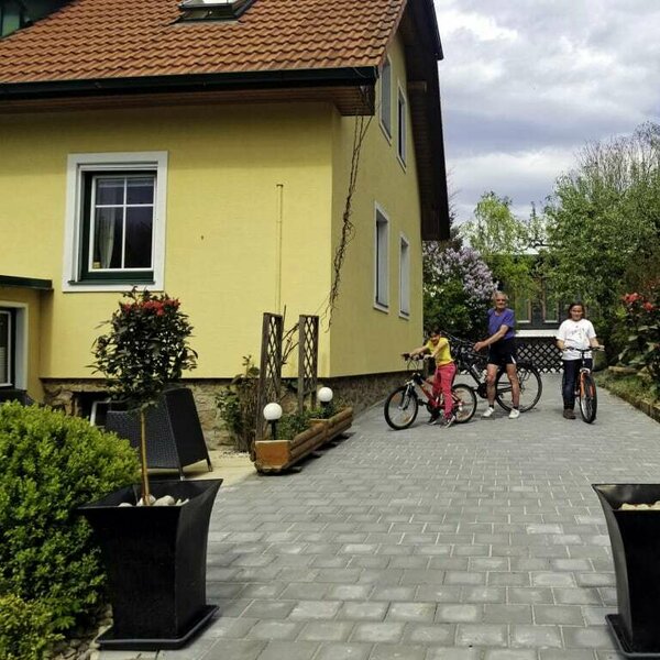 Ferienwohnung Gundacker - Hauszufahrt