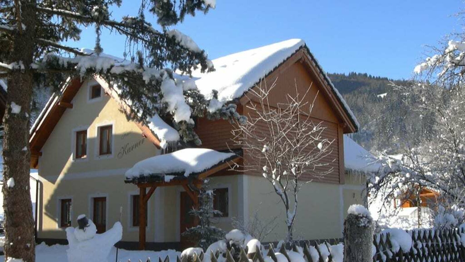 Haus Karner im Winter