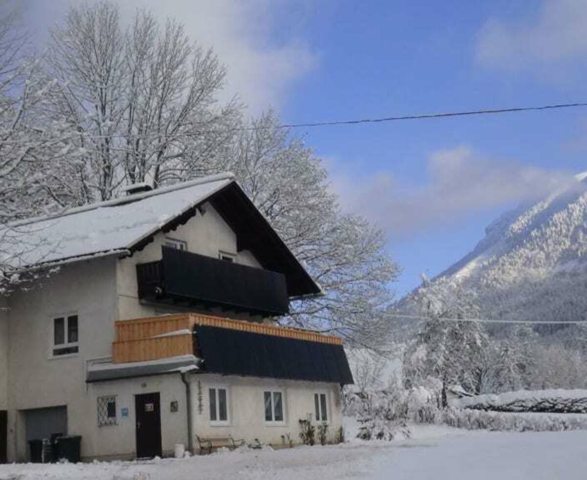 Winter - Haus mit Gr. Ötscher