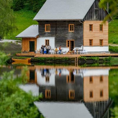 Walster10 Seehaus - Spiegelung am See ©grapple 